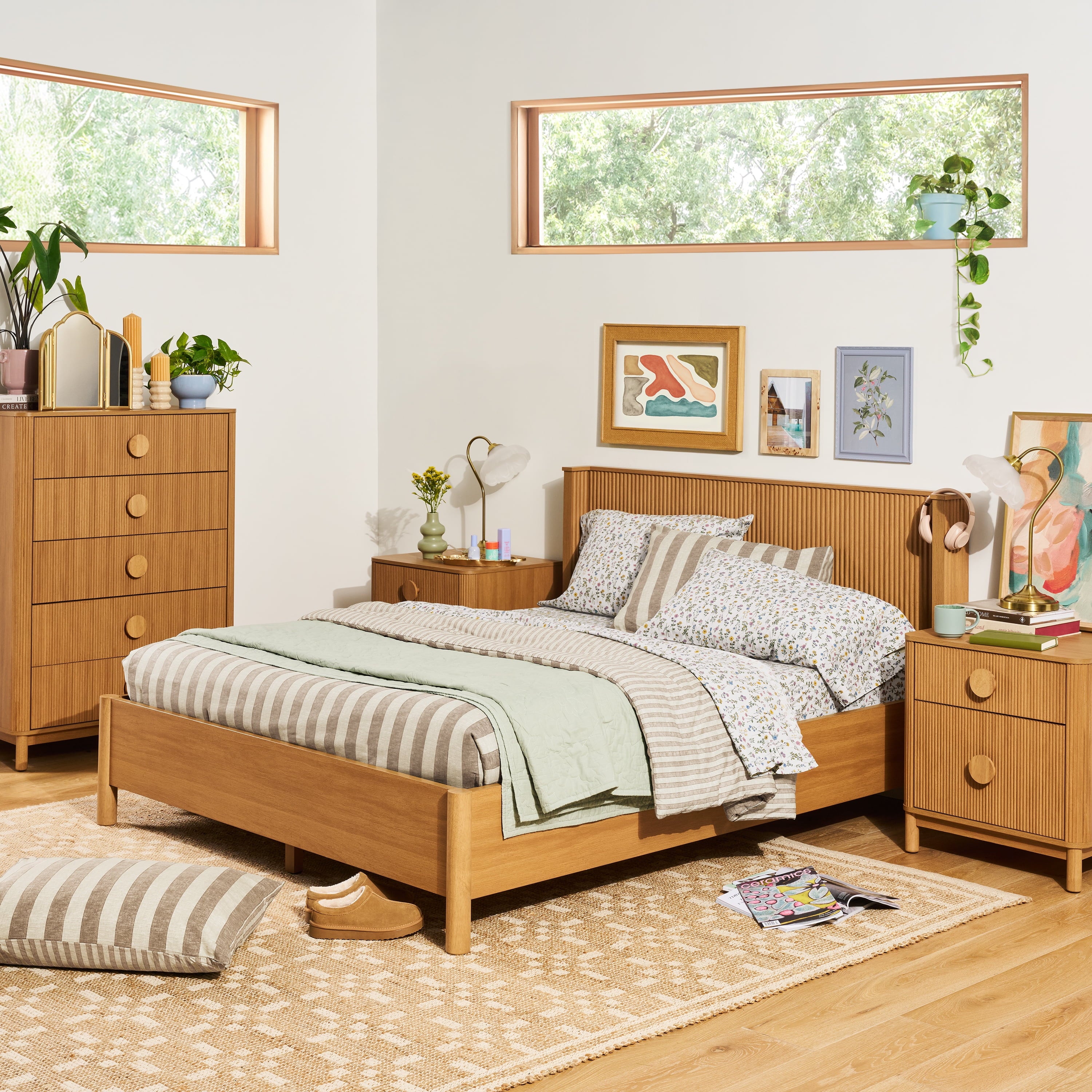 Beautiful Botanical 4-Piece 100% Cotton Washed Percale White Sheet Set, Queen by Drew Barrymore