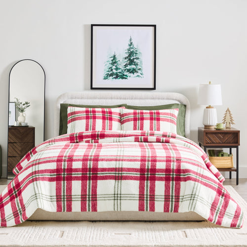 Better Homes & Gardens, Full/Queen, Comforter Set with Shams - Soft and Cozy, Red and Green Holiday Plaid